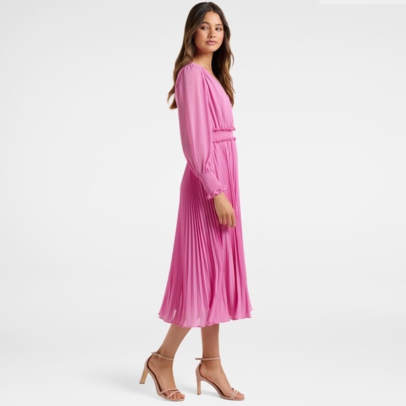 Forever New Leighton Petite Pleated Midi Dress - Picture 3 of 8